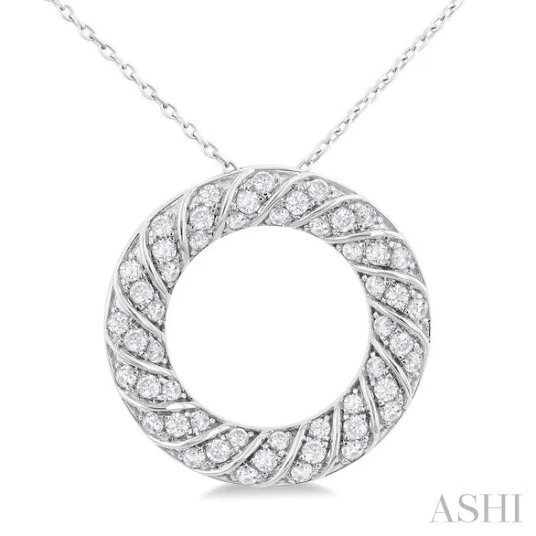 1/2 Ctw Ribbed Swirl  Circle Round Cut Diamond Fashion Pendant With Chain in 14K White Gold