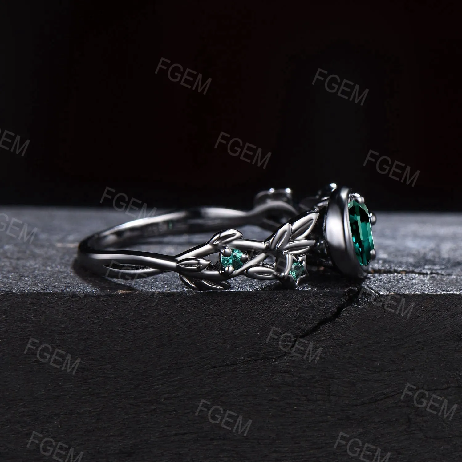 Crescent Moon Black Gold Ring Round Emerald Engagement Ring Nature Style Twig Leaf Emerald Wedding Ring May Birthstone Jewelry Promise Gifts