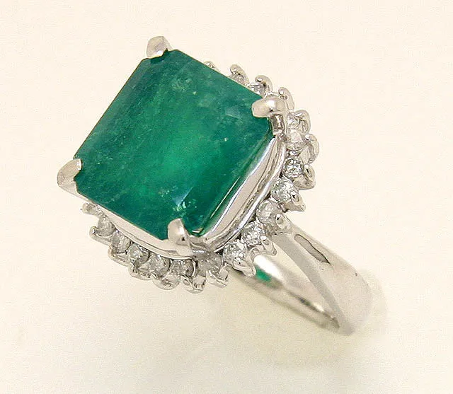 Platinum 7.88ct Emerald & Diamond