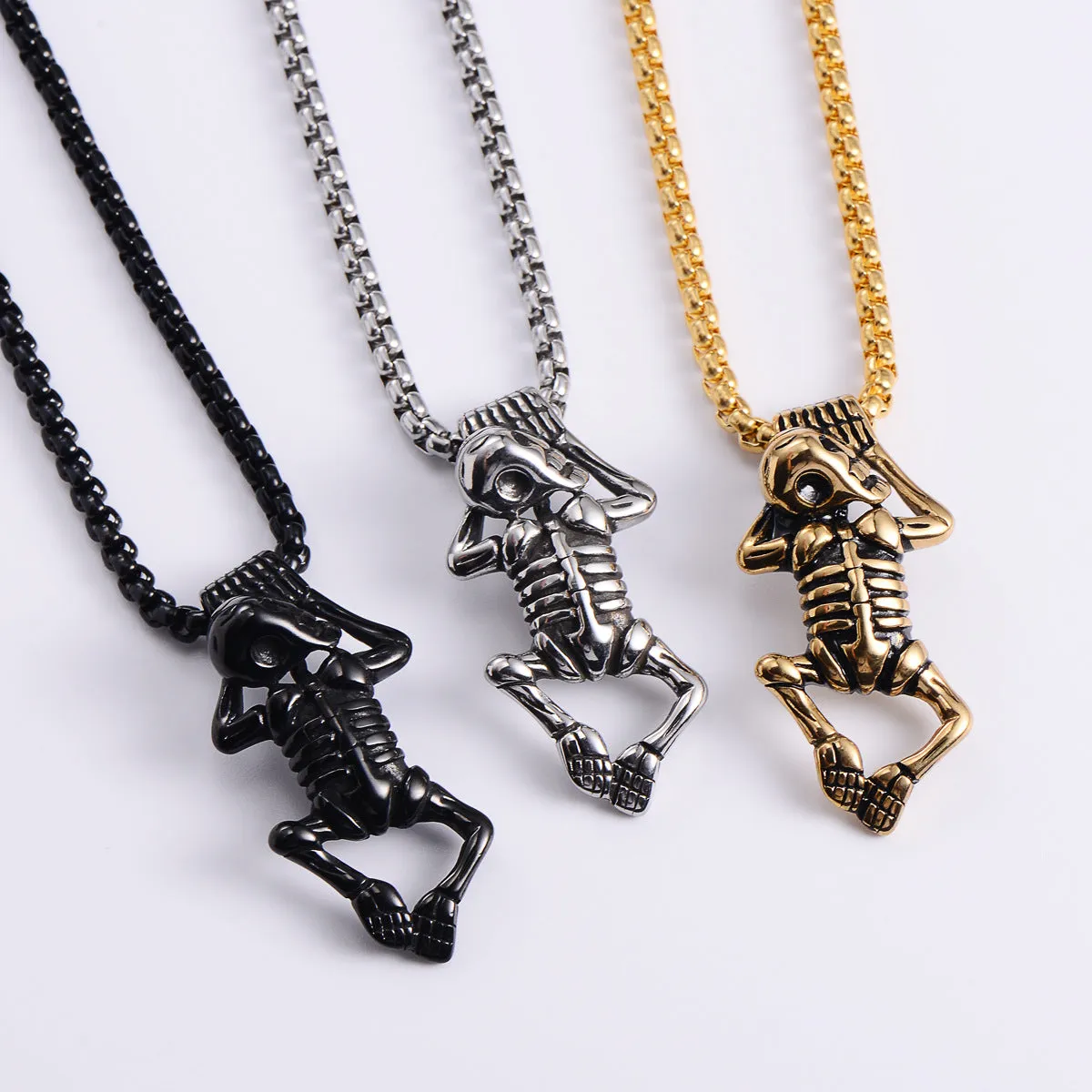 Retro Men Vintage Metal Skull Retro Geometric Vintage Chain Skull Stainless Steel Pendants